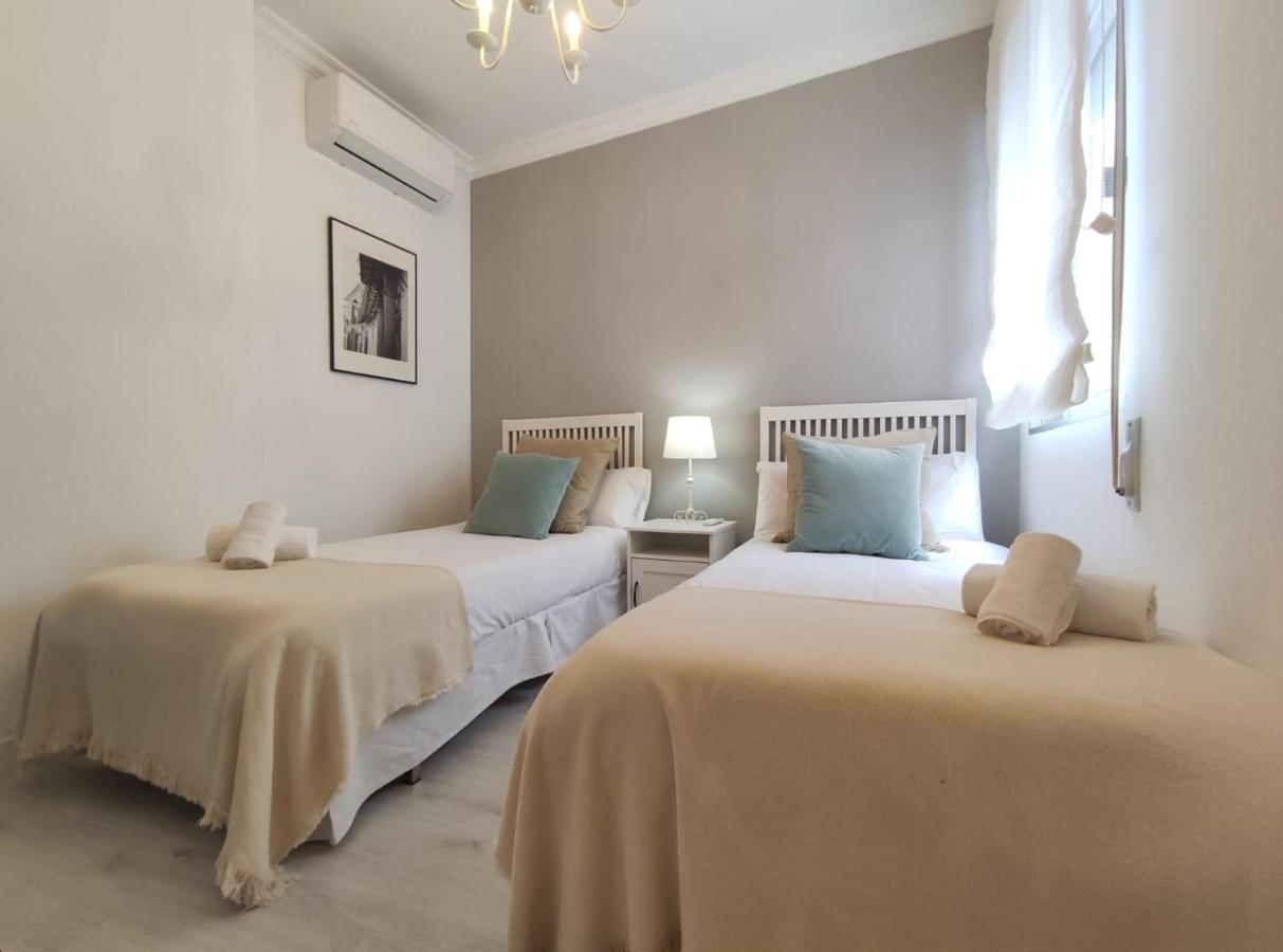 Covadonga Suite Home Séville Extérieur photo